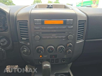 2004 Nissan Pathfinder Armada SE – miniatura 10