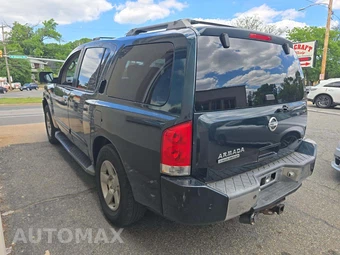 2004 Nissan Pathfinder Armada SE – miniatura 2