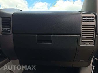 2004 Nissan Pathfinder Armada SE – miniatura 20