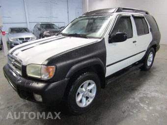 2004 Nissan Pathfinder SE