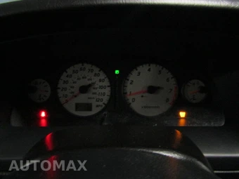 2004 Nissan Pathfinder SE – miniatura 12