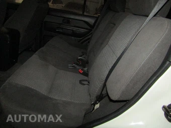 2004 Nissan Pathfinder SE – miniatura 18