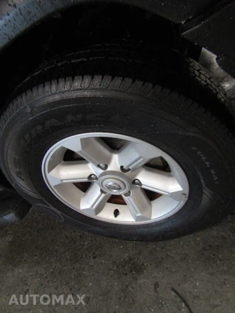 2004 Nissan Pathfinder SE – miniatura 20