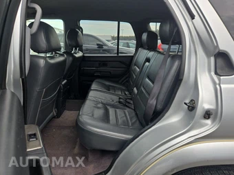 2004 Nissan Pathfinder SE - miniatura 5