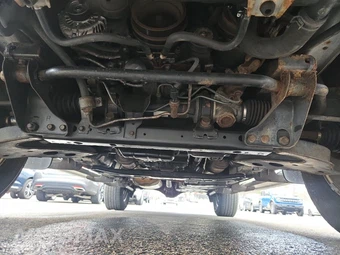 2004 Nissan Pathfinder SE - miniatura 9