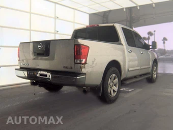 2004 Nissan TITAN LE Crew Cab Short Bed - miniatura 4