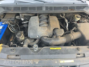 2004 Nissan TITAN LE Extended Cab Medium Bed – miniatura 15
