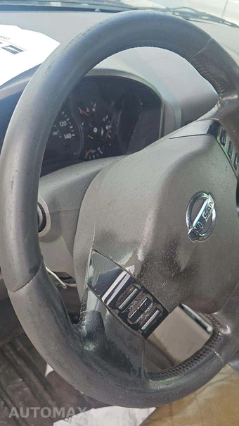 2004 Nissan TITAN LE Extended Cab Medium Bed – miniatura 23