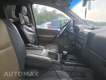 2004 Nissan TITAN LE Extended Cab Medium Bed – miniatura 8