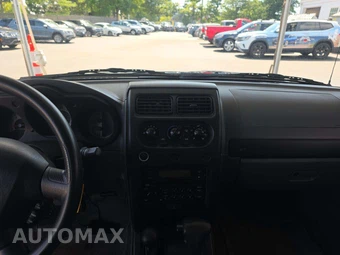 2004 Nissan Xterra XE – miniatura 10