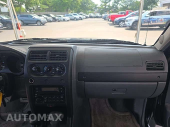 2004 Nissan Xterra XE – miniatura 19