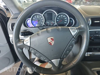 2004 Porsche Cayenne S - miniatura 10