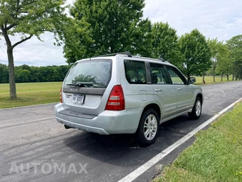 2004 Subaru Forester 2.5XT - miniatura 8