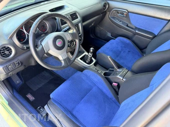 2004 Subaru Impreza WRX STi Sedan (Gold Wheels) - miniatura 9