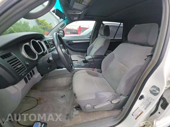 2004 Toyota 4Runner SR5 – miniatura 6