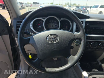 2004 Toyota 4Runner SR5 – miniatura 10