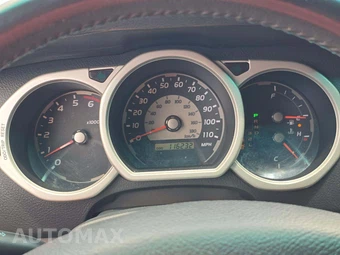 2004 Toyota 4Runner SR5 – miniatura 8
