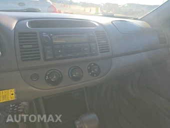 2004 Toyota Camry – miniatura 11