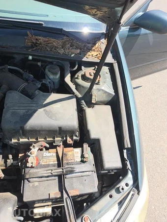 2004 Toyota Camry LE - miniatura 38