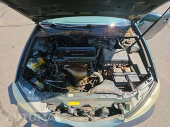 2004 Toyota Camry LE - miniatura 39