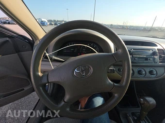 2004 Toyota Camry SE – miniatura 10