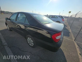 2004 Toyota Camry SE – miniatura 6