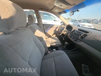 2004 Toyota Camry SE – miniatura 8