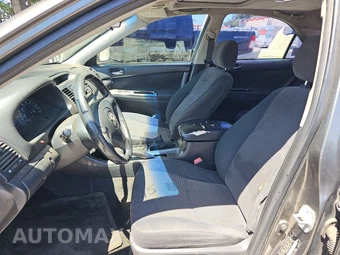 2004 Toyota Camry SE – miniatura 7
