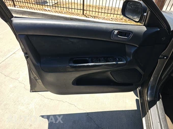 2004 Toyota Camry SE – miniatura 9