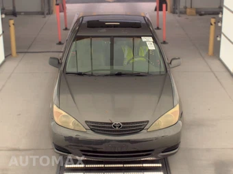 2004 Toyota Camry XLE – miniatura 2