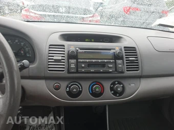 2004 Toyota Camry XLE - miniatura 11
