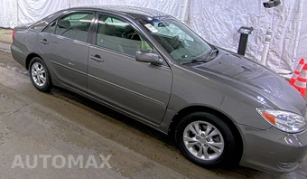 2004 Toyota Camry XLE - miniatura 3