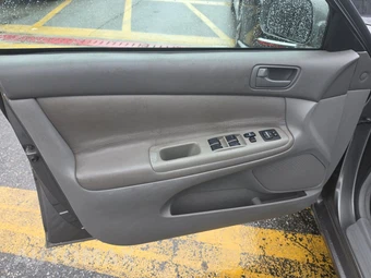 2004 Toyota Camry XLE - miniatura 9