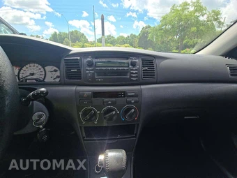 2004 Toyota Corolla S – miniatura 10