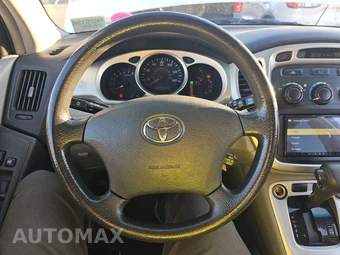 2004 Toyota Highlander – miniatura 10