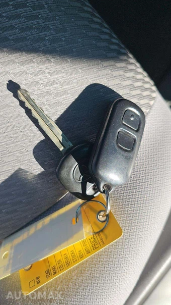 2004 Toyota Highlander – miniatura 18