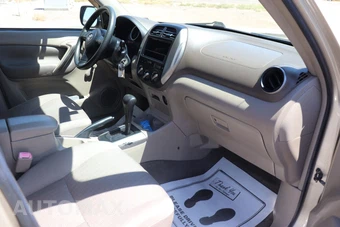 2004 Toyota RAV4 - miniatura 15