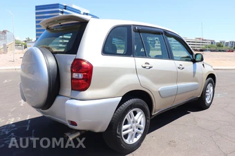 2004 Toyota RAV4 - miniatura 8