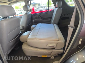 2004 Toyota Sequoia SR5 – miniatura 13