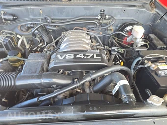 2004 Toyota Sequoia SR5 – miniatura 15
