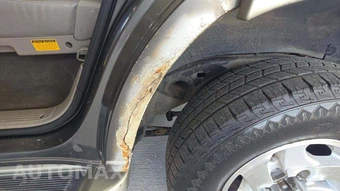 2004 Toyota Sequoia SR5 – miniatura 30