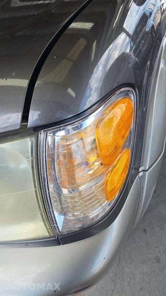 2004 Toyota Sequoia SR5 – miniatura 37