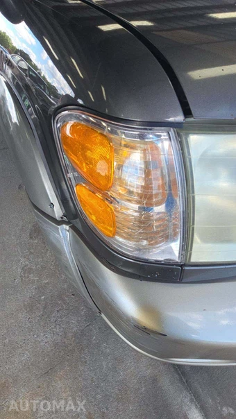 2004 Toyota Sequoia SR5 – miniatura 39