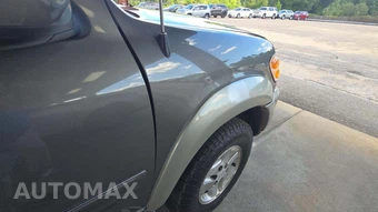 2004 Toyota Sequoia SR5 – miniatura 50
