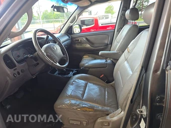 2004 Toyota Sequoia SR5 – miniatura 7