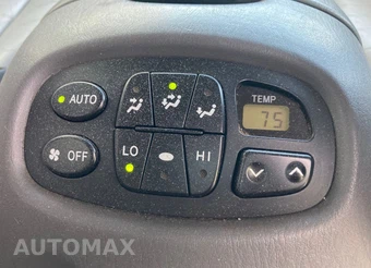 2004 Toyota Sequoia SR5 - miniatura 13