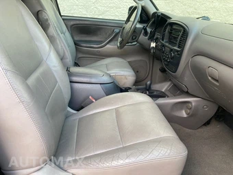 2004 Toyota Sequoia SR5 - miniatura 16