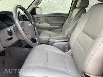 2004 Toyota Sequoia SR5 - miniatura 8