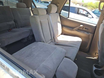 2004 Toyota Sequoia SR5 – miniatura 17