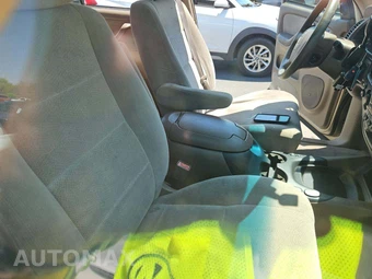 2004 Toyota Sequoia SR5 – miniatura 19